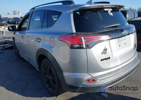 2018 Toyota Rav4 Adventure z USA, uszkodzony, nr VIN 2T3RFREV8JW730458